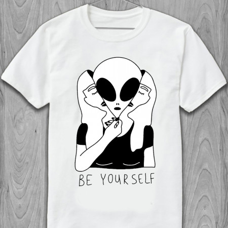  Tricou Fii tu însuți