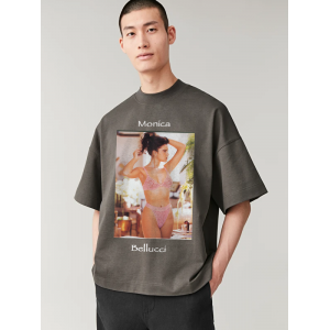  Tricou Monica Bellucci in lenjerie roz
