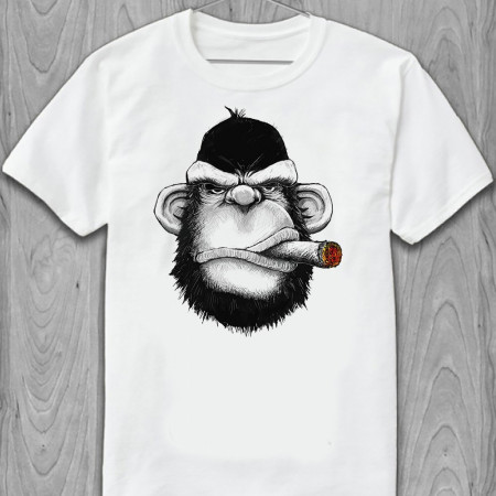 Tricou Gorilla fumând un bumbac de trabuc