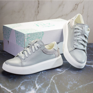 Tenisi ușori din piele și piele de căprioară pentru femei. Photo 3