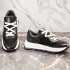 Adidași de damă din piele intoartă cu inserții de piele pe o talpă masivă de înaltă calitate