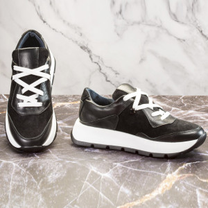 Adidași de damă din piele intoarsa cu inserții de piele pe o talpă masivă. Photo 2