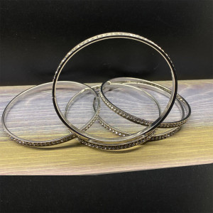 Bratara metalica cu pietre. Photo 3